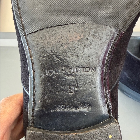 Men\'s Louis Vuitton Black Suede Lace-Up Shoes